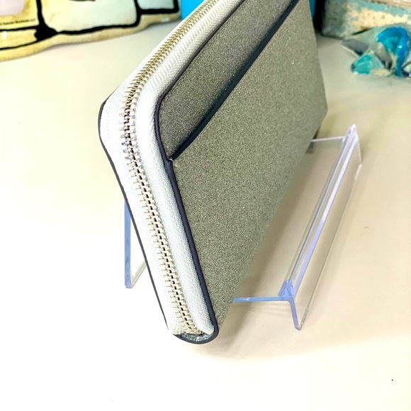 Kate Spade Glitter 🎉HP🎉Silver Zip Wallet NWT - Picture 6 of 12